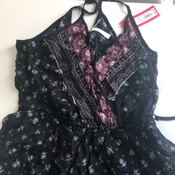 NWT-Target-Jumpsuit-Black and Wine - Picture 2 of 6